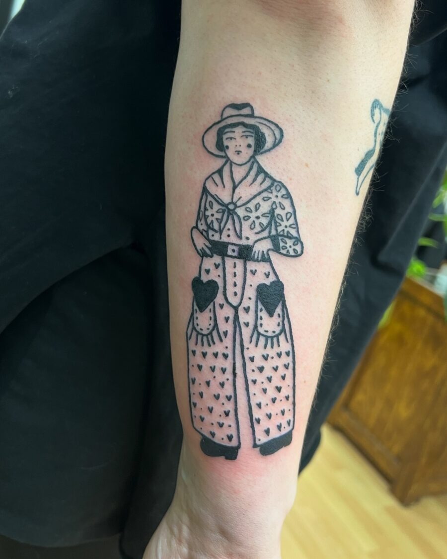 Traditional Americana tattoo showcasing folk art style Tattoo Design