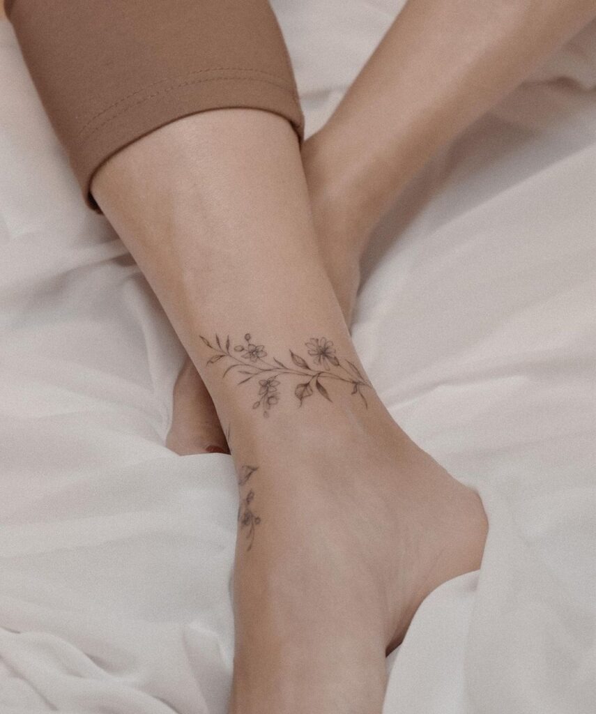 Graceful Floral Vine Tattoo Tattoo Design