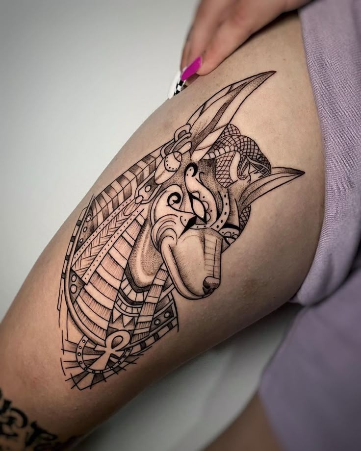 Abstract Linework on the Thigh Tattoo Design