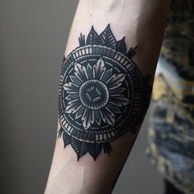 Concentric Circles & Leaves Arm Tattoo Ideas Tattoo Design