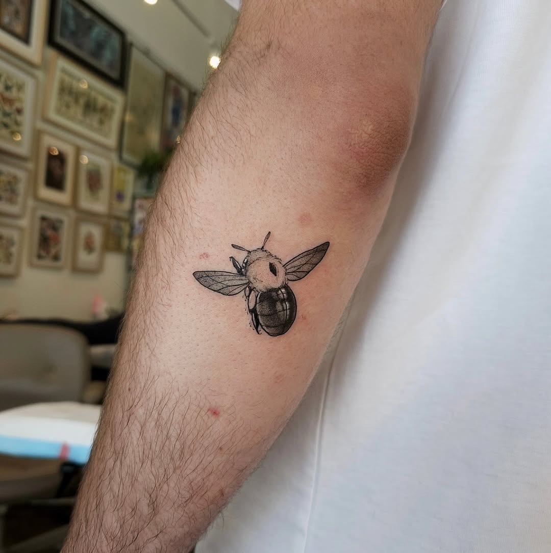 Charming Minimalist Bumblebee Tattoo Design Tattoo Design