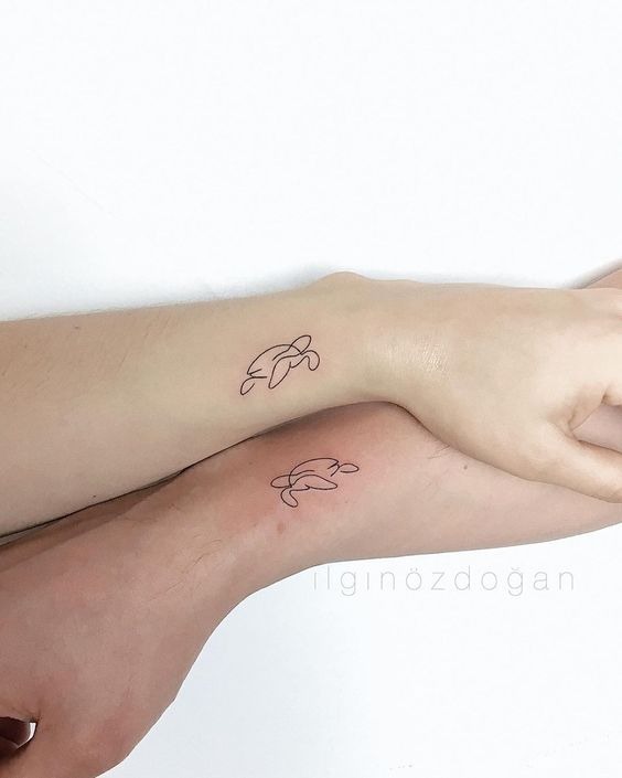 Sketch Style Tortoise Wrist Tattoo Tattoo Design