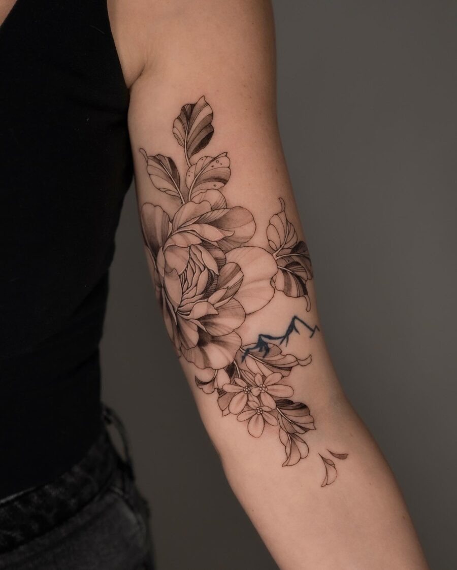 Beautiful Floral Biceps Tattoo with Ginkgo Leaves Tattoo Design