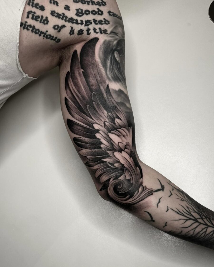 Stunning Crane Tattoo with Red Sun Details Tattoo Design