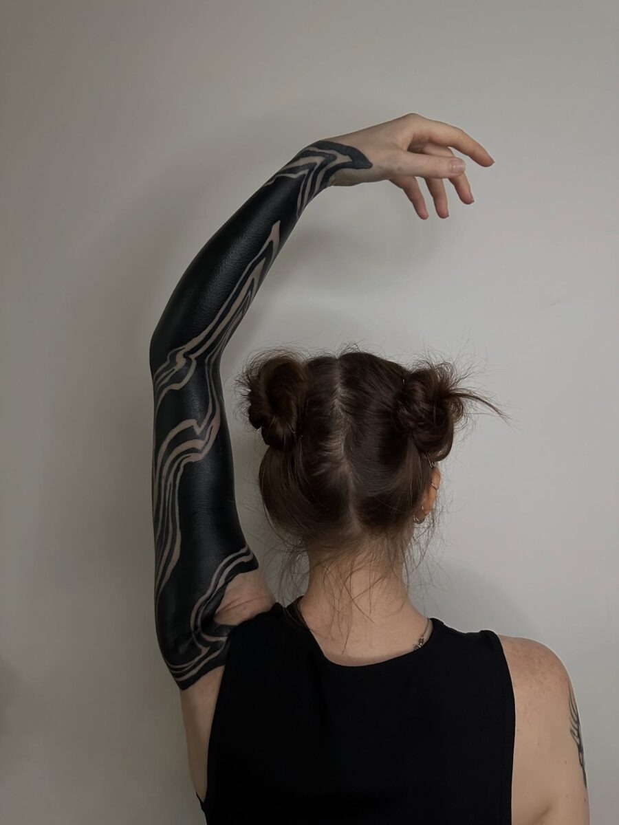 The design centers on stunning black sleeve with imagery that reads clearly at a glance.