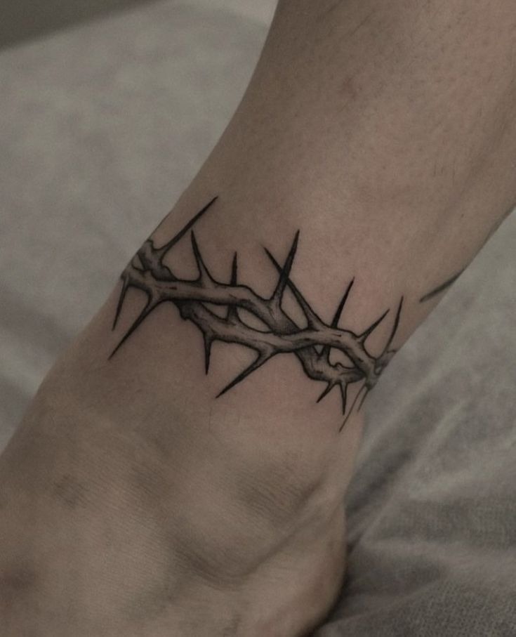 Twisted Barbed Vine Ankle Tattoo Tattoo Design