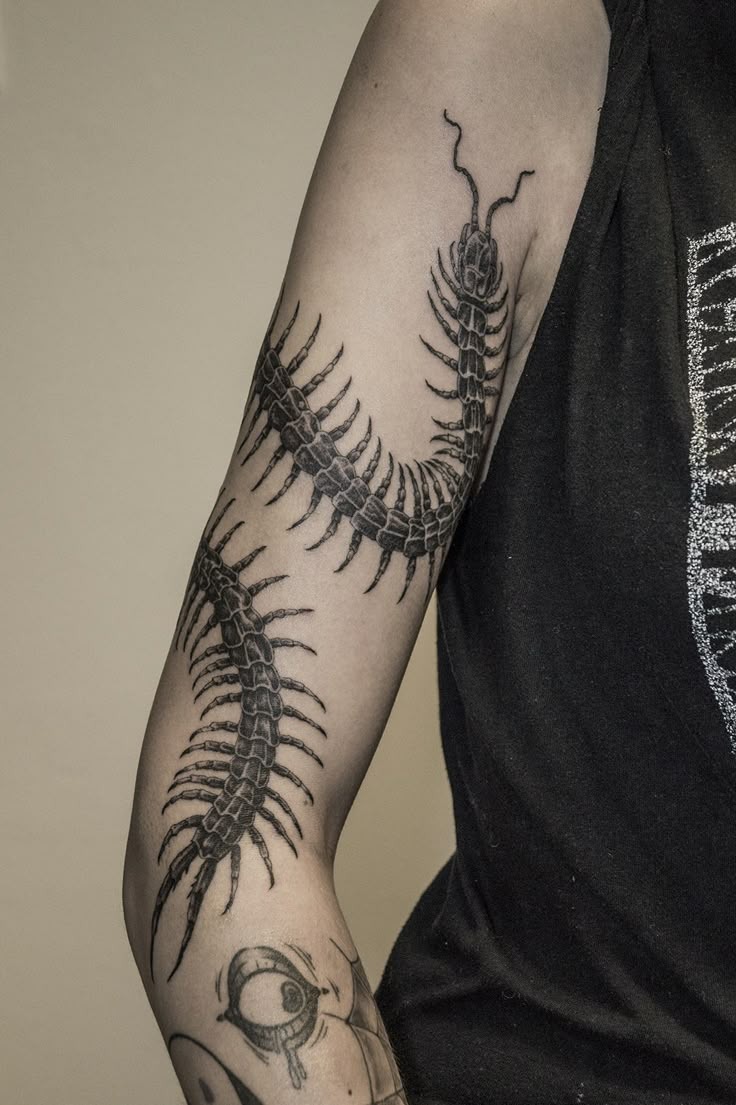 Curved Blackwork Minimalism Tattoo Design