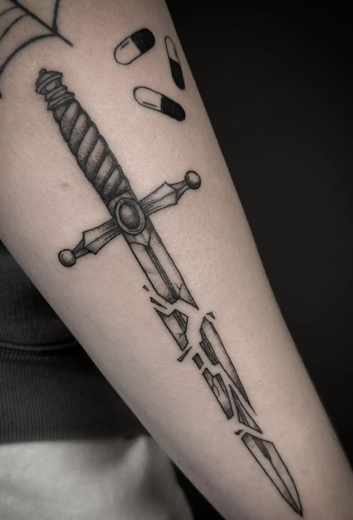 Broken Blade Dagger Tattoo Tattoo Design