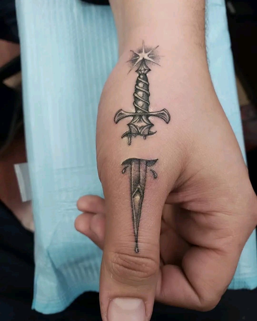 Traditional Finger Dagger Tattoo Tattoo Design
