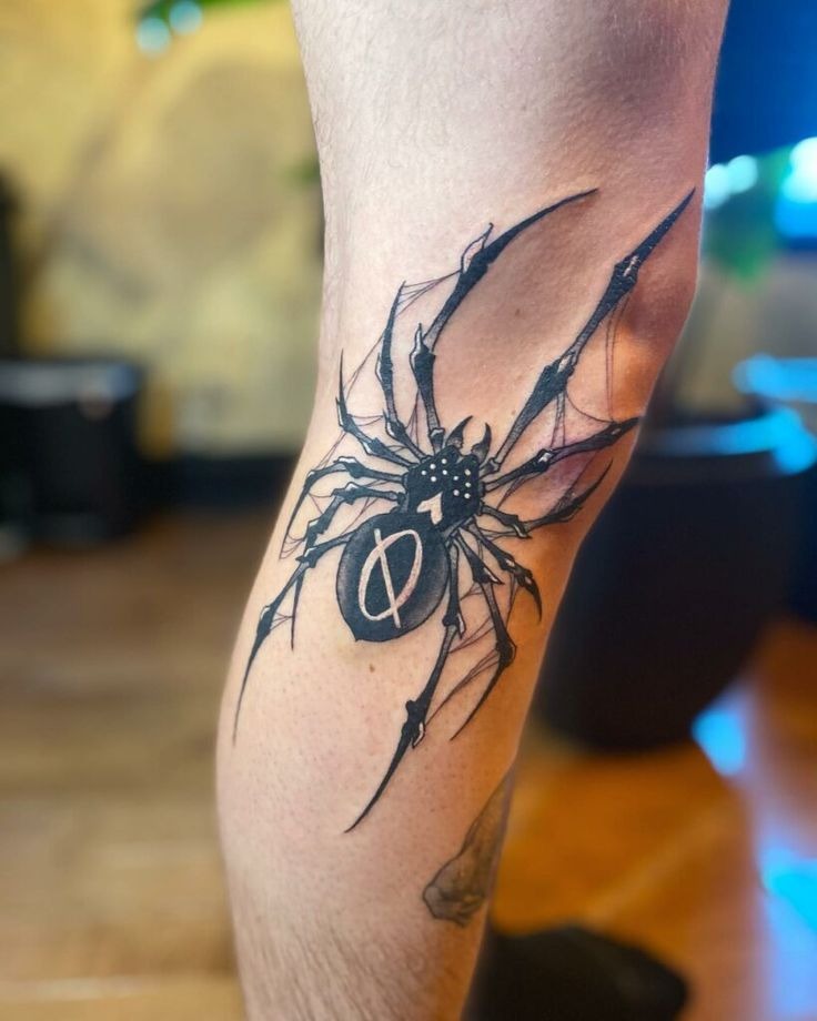 Number 8 Spider Tattoo on Hip Tattoo Design