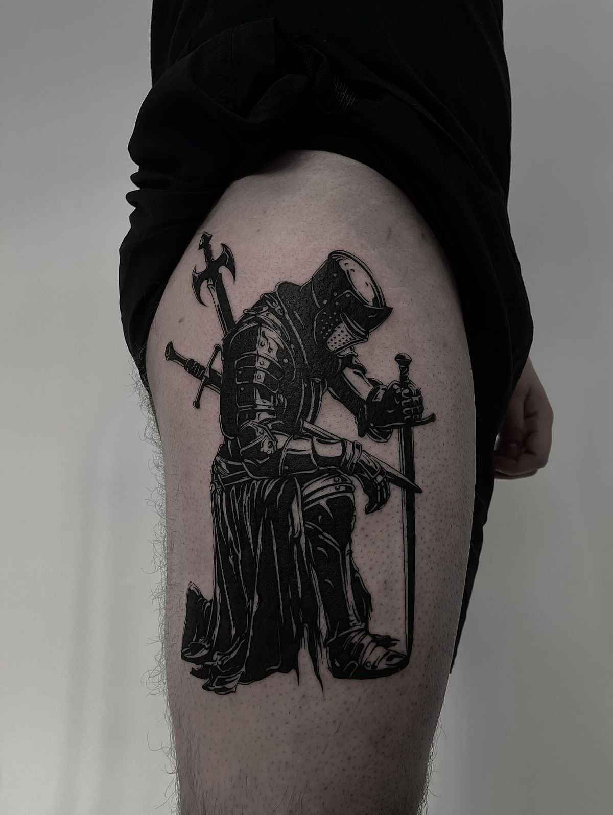 Black Gothic Knight Thigh Tattoo Tattoo Design