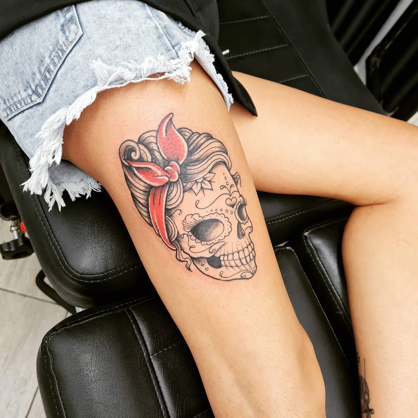Red Bow Sugar Skull Thigh Tattoo Tattoo Design