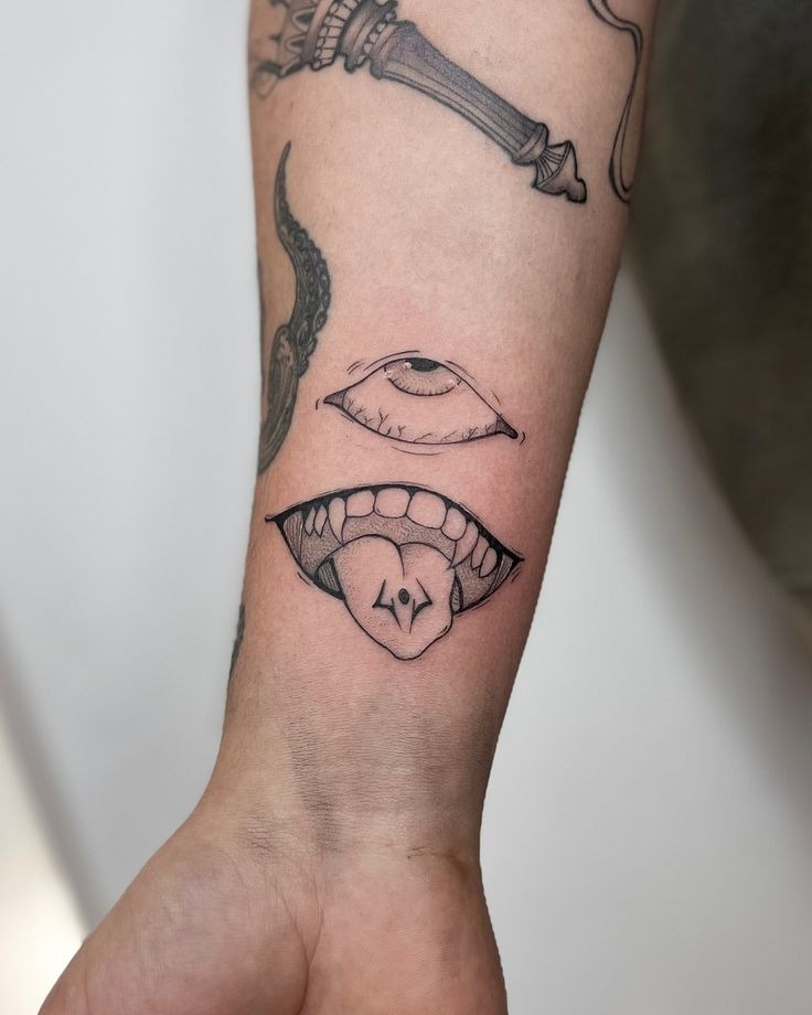 Sukuna with Tiny Gojo - Comedy Meets Creep Tattoo Design