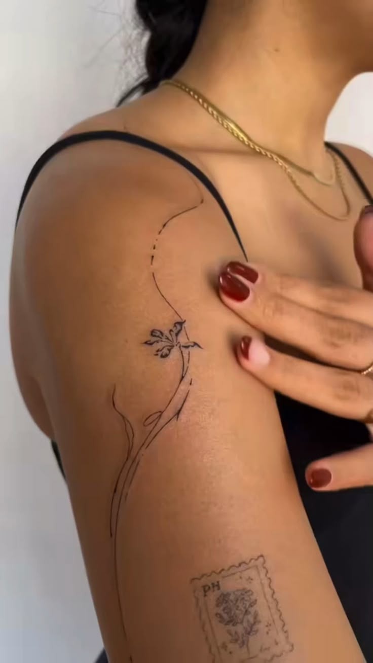 Ultra Minimalist Botanical Line Tattoo Tattoo Design