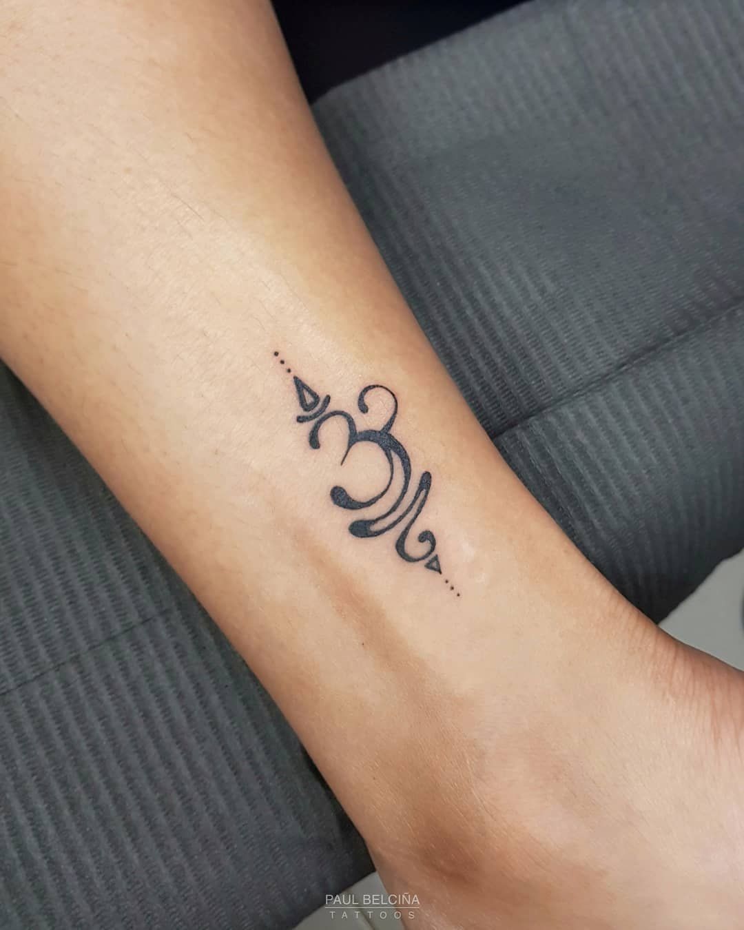 Breathe Script Tattoo on Wrist Tattoo Design