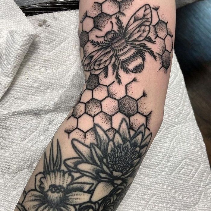 Dotwork Bee with Honeycomb Fade Tattoo Design