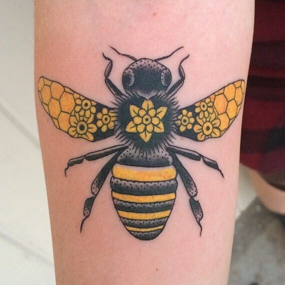 Traditional Bee with Honeycomb Wings Tattoo Design