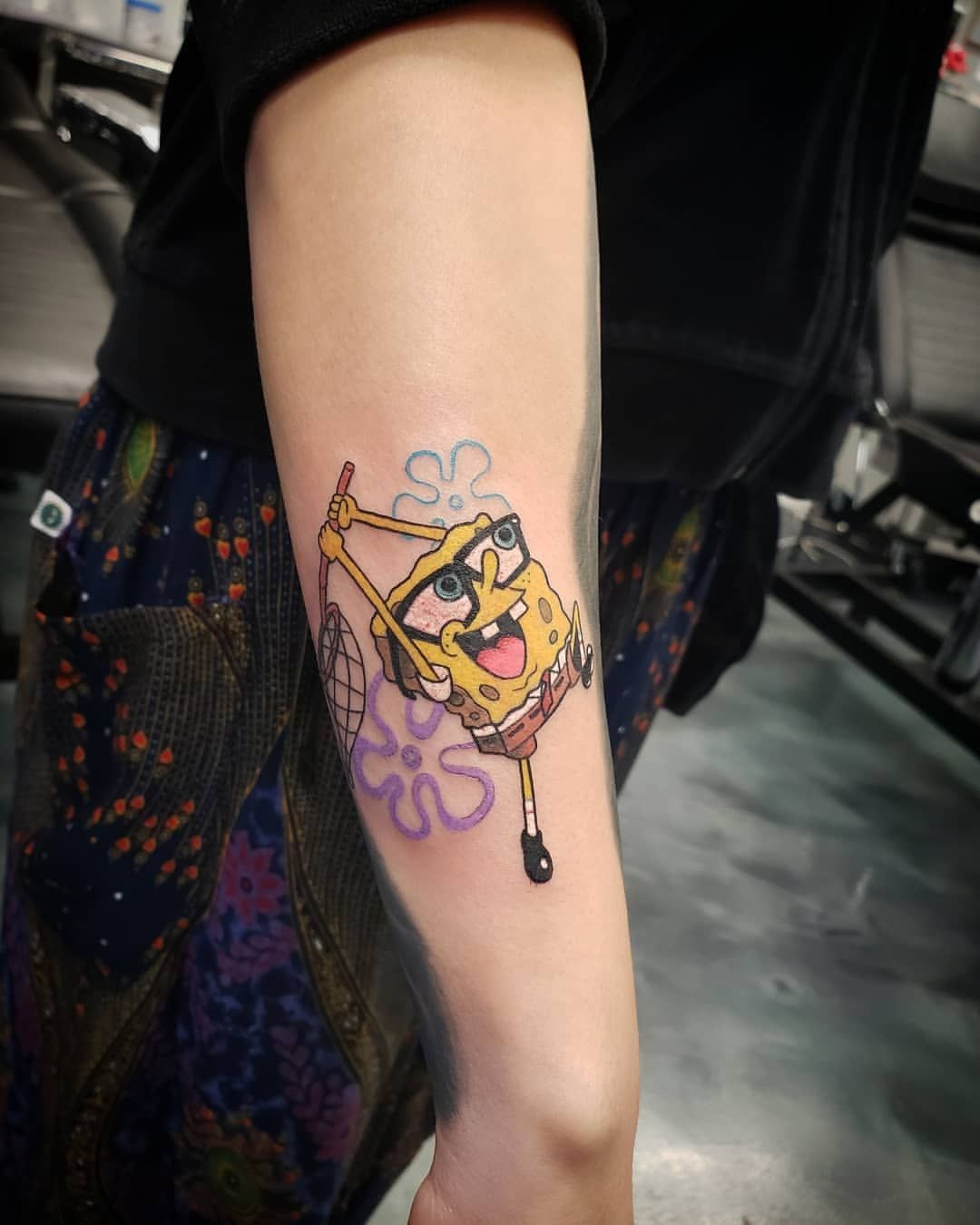 Sleepy SpongeBob Minimalist Doodle Tattoo Design