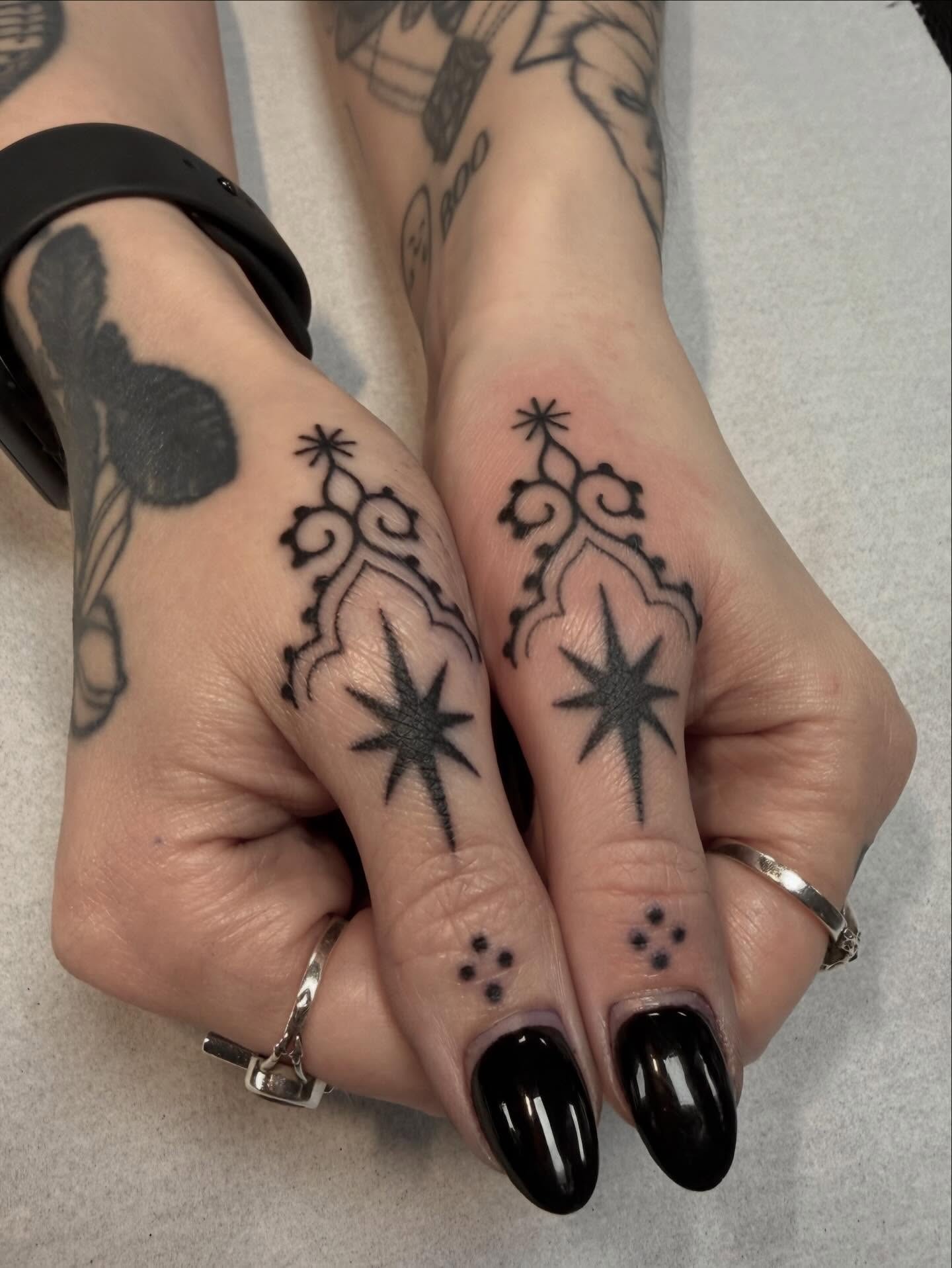 North Star Thumb Tattoo Tattoo Design