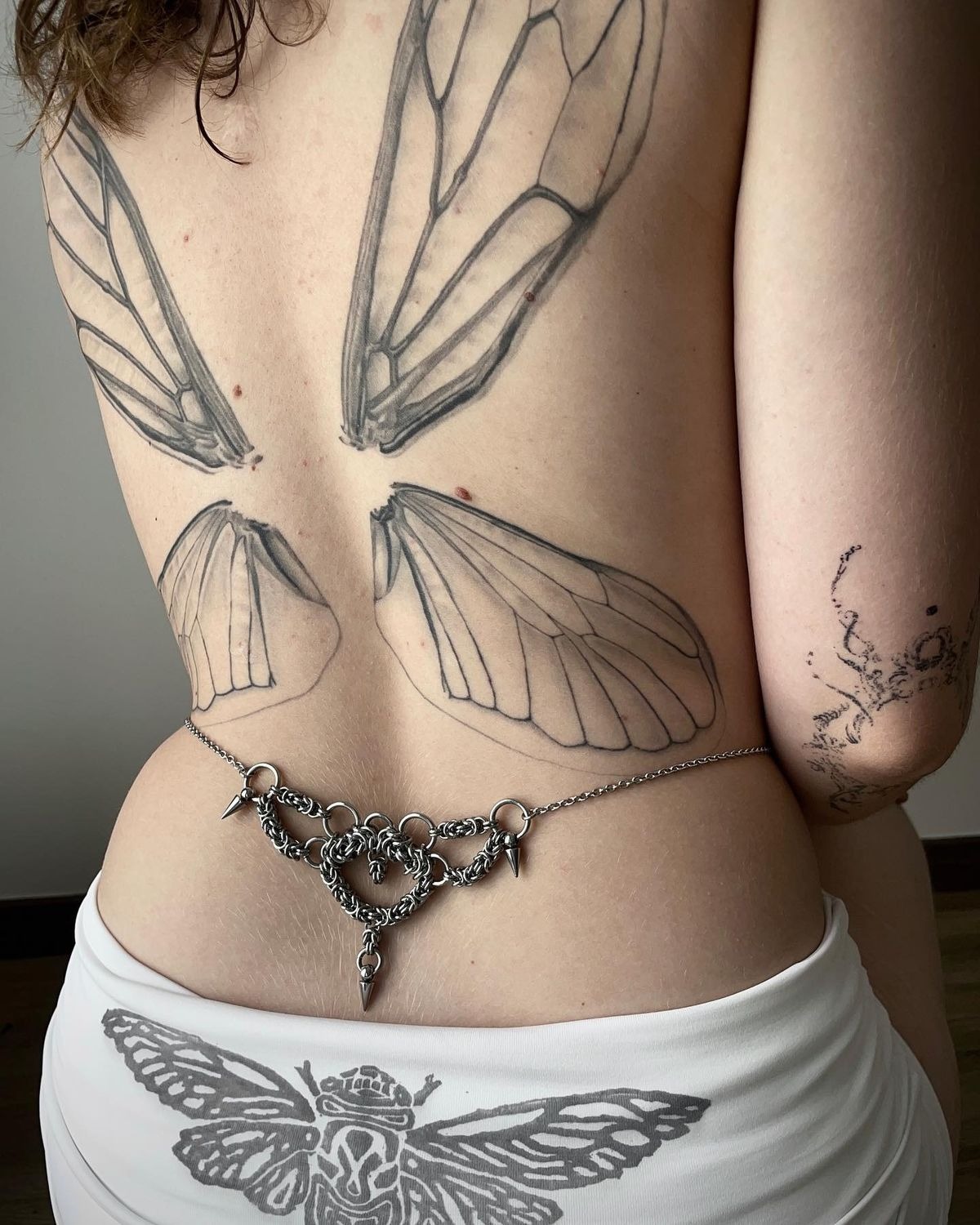 Neo Traditional Cicada on Hand Tattoo Design