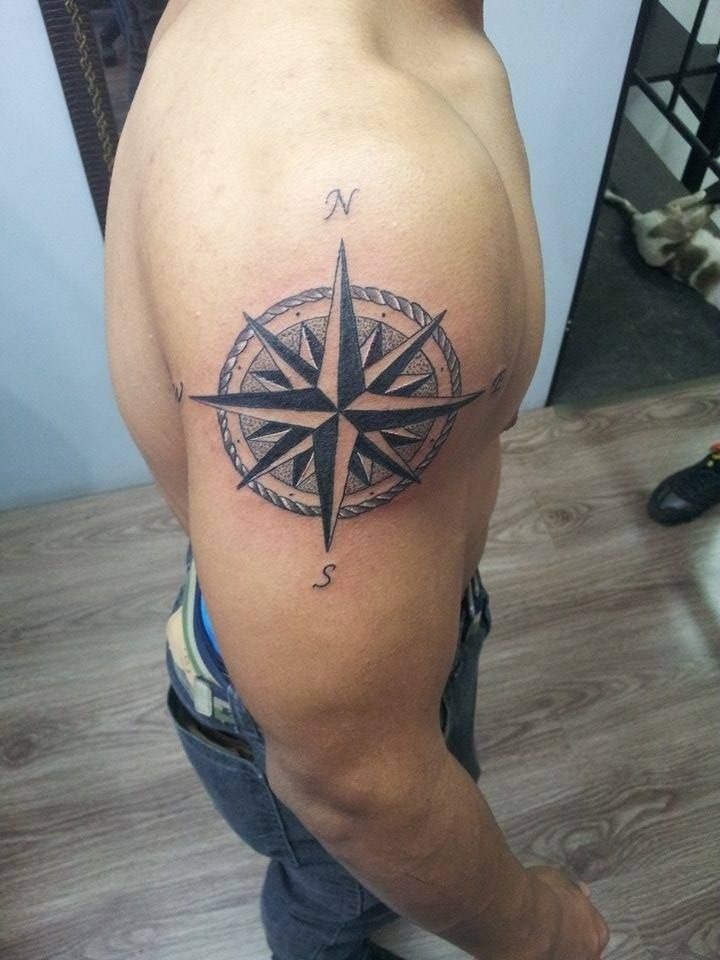 Classic Shoulder Compass Rose Tattoo Tattoo Design