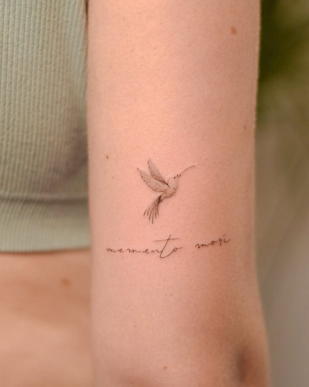 Elegant hummingbird with memento mori script Tattoo Design
