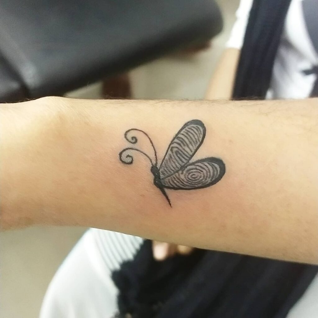 Single Fingerprint Heart Tattoo Tattoo Design