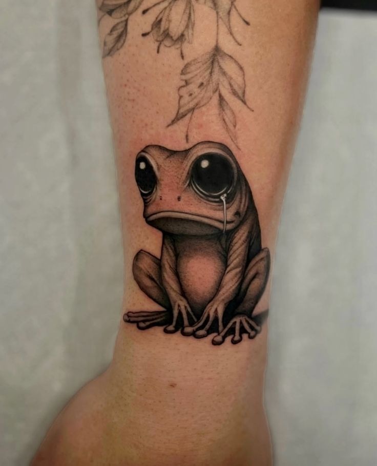 Skater Frog with a Beanie Tattoo Tattoo Design