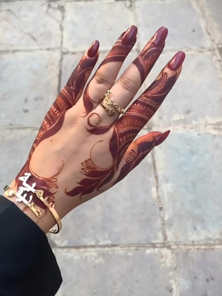 Bold Arabic Henna Design Tattoo Design