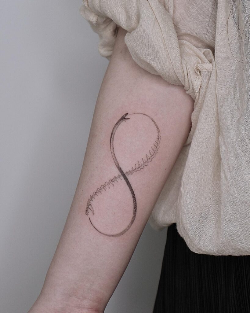 Infinity-Shaped Ouroboros Tattoo Tattoo Design