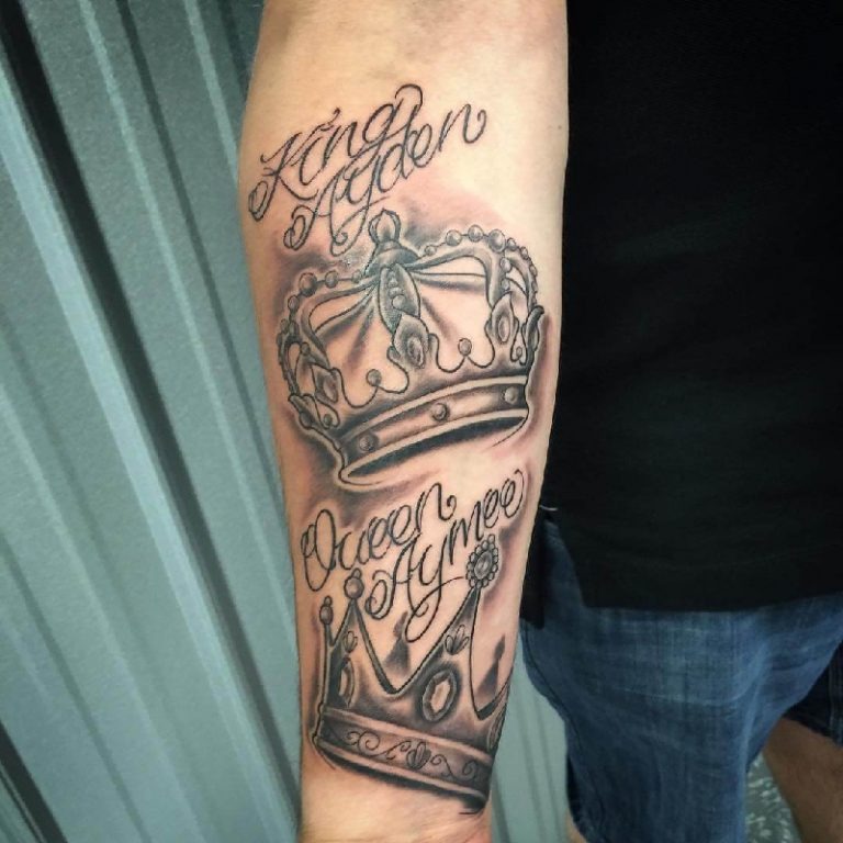 Crown Jewel with Red Roses Tattoo Design
