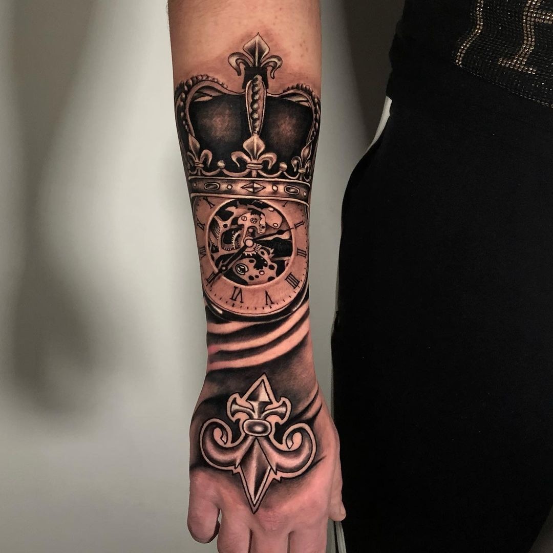 Eerie Crowned Skeleton Full Back Tattoo Tattoo Design