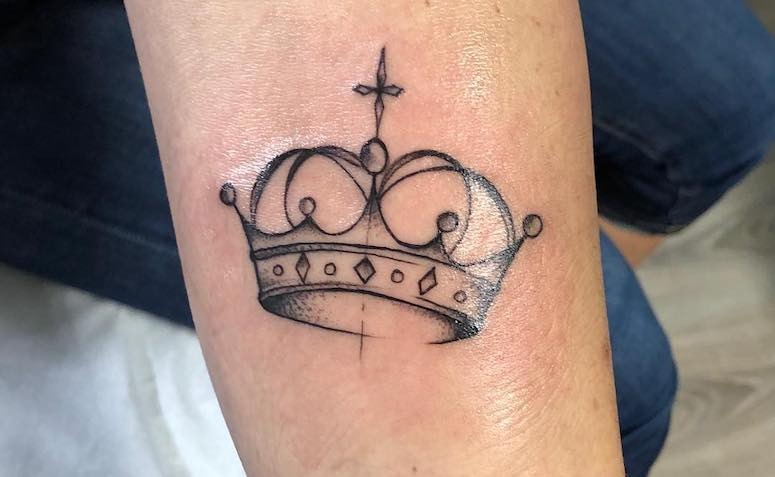 Memento Mori Tattoo with Crowned Skeleton Tattoo Design