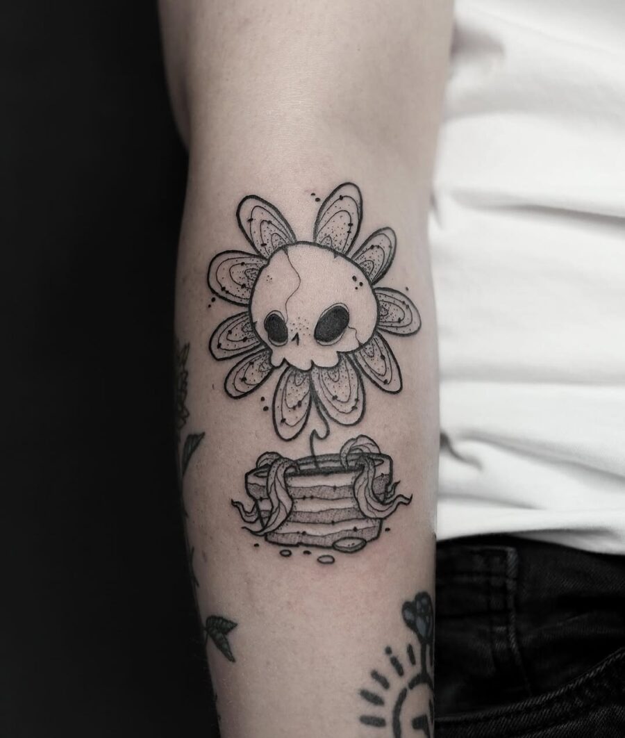 Unique skull flower tattoo with layered details Tattoo Design