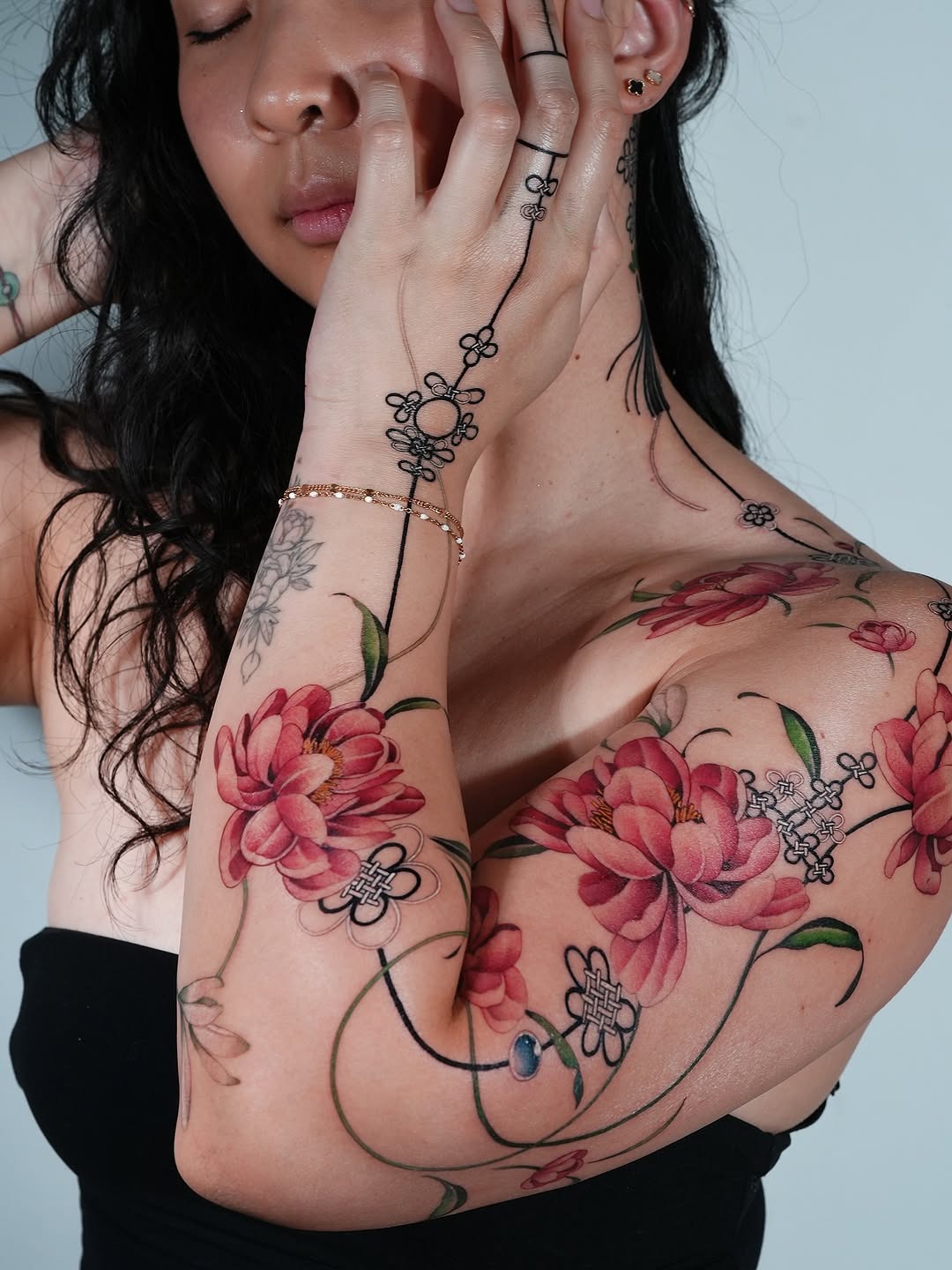 Beautiful floral arm tattoos for women Tattoo Design