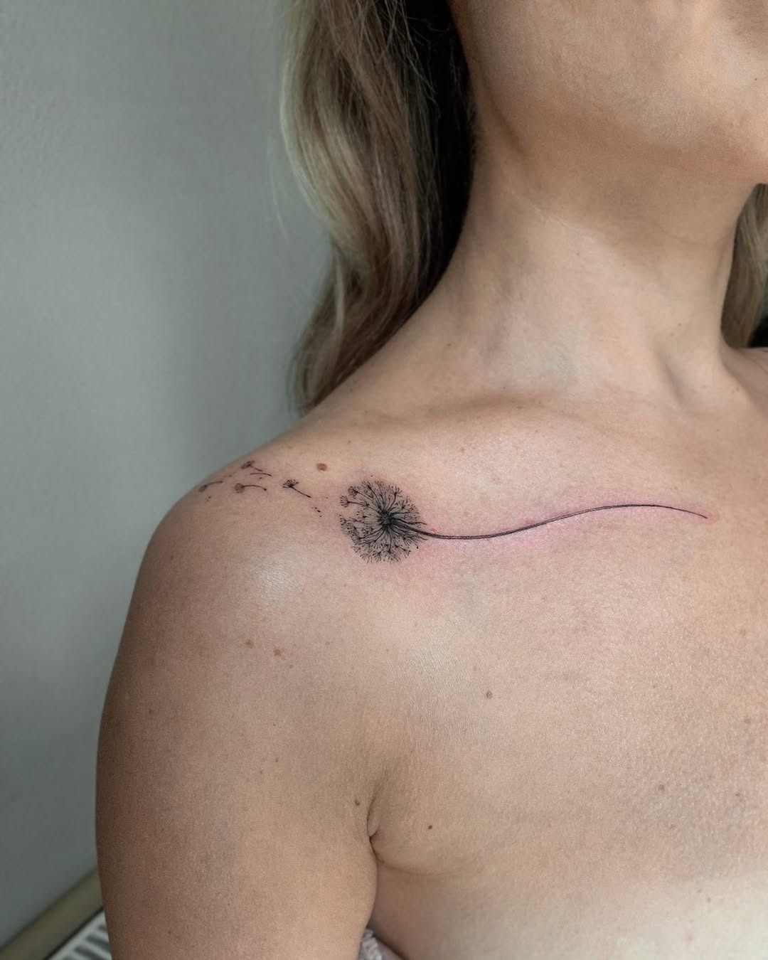 Delicate Dandelion Ink with Floating Seeds Tattoo Design