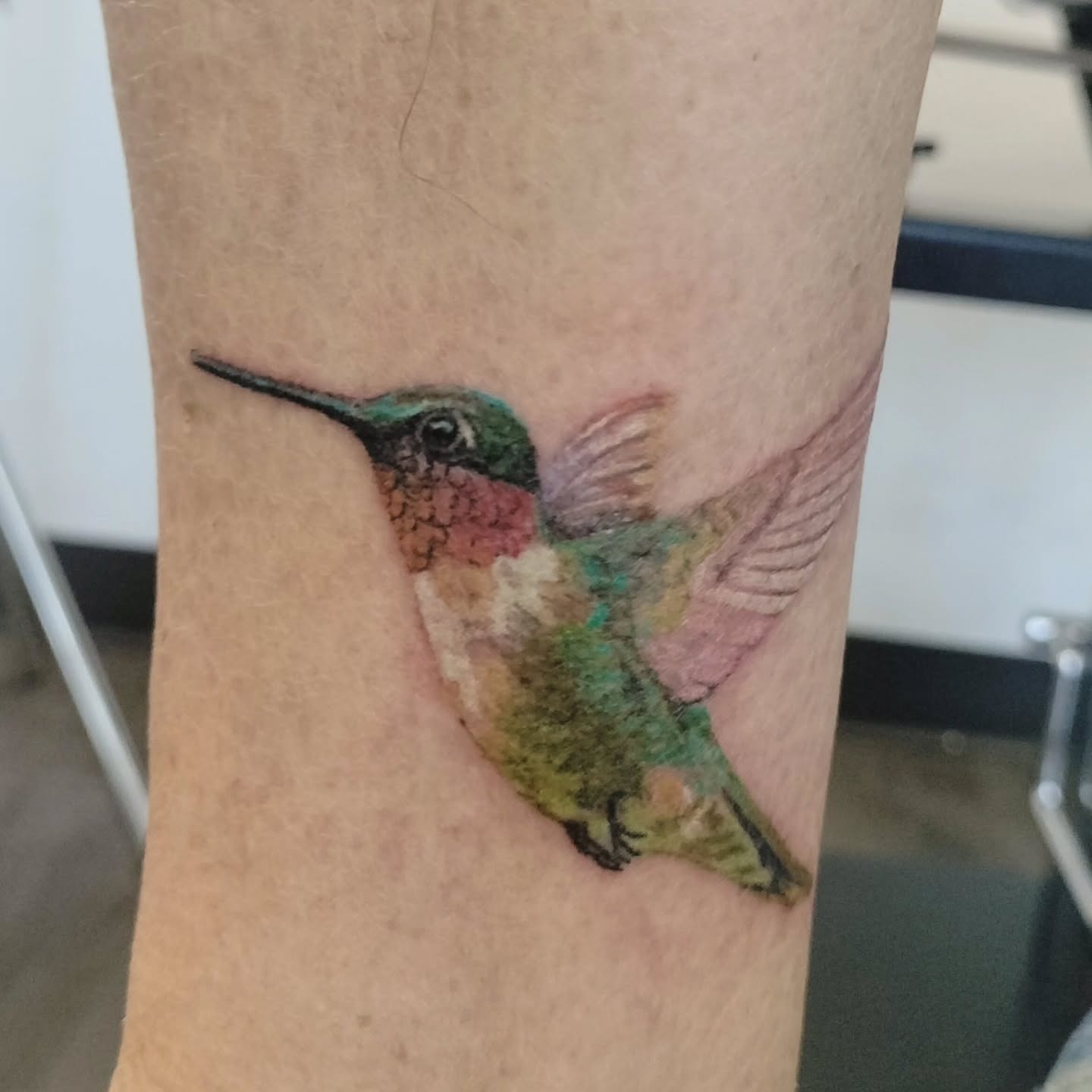 Realistic Flying Hummingbird Tattoo Tattoo Design