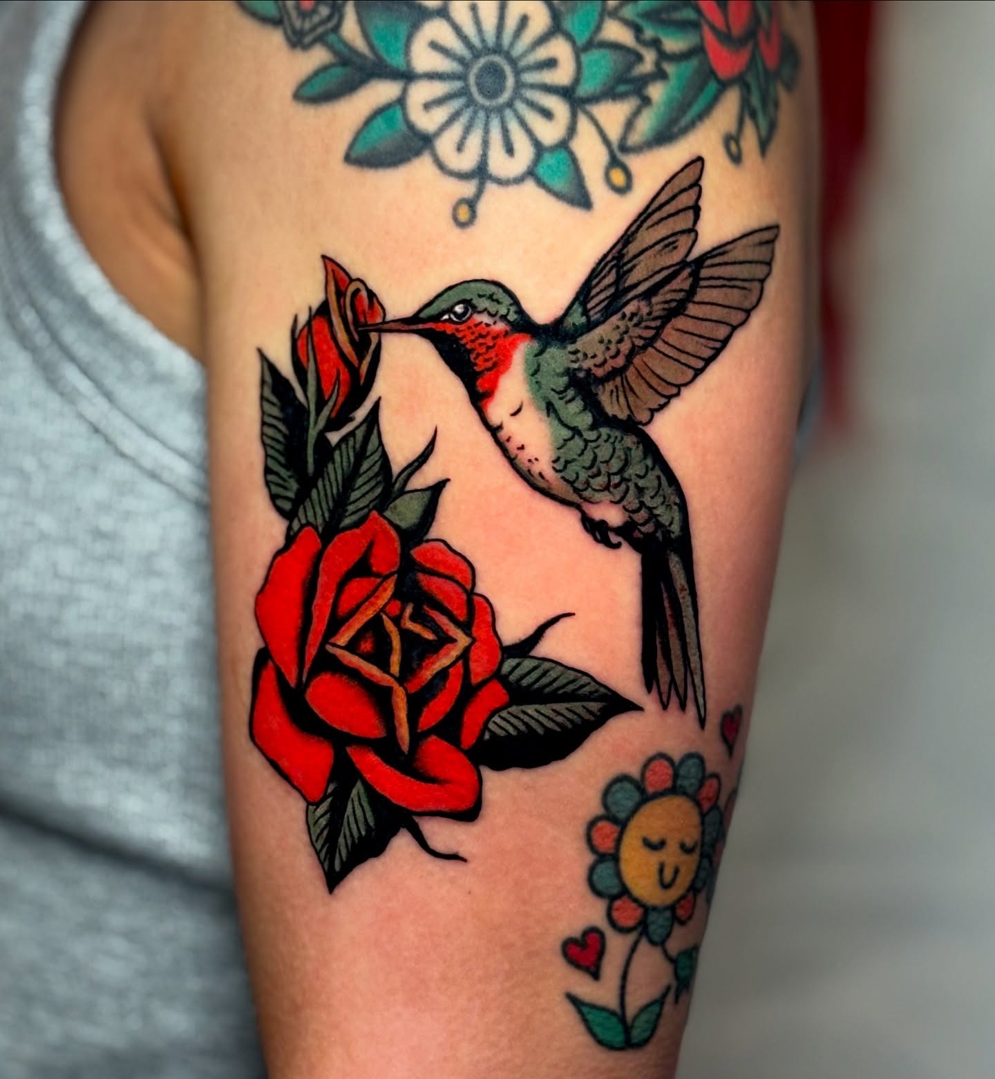 Traditional Hummingbird and Red Rose Tattoo Tattoo Design