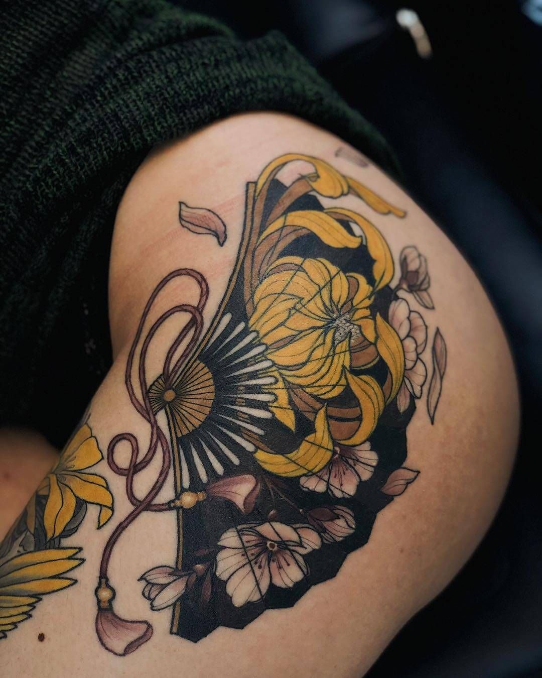 Golden Chrysanthemum with Fan Motif Tattoo Design