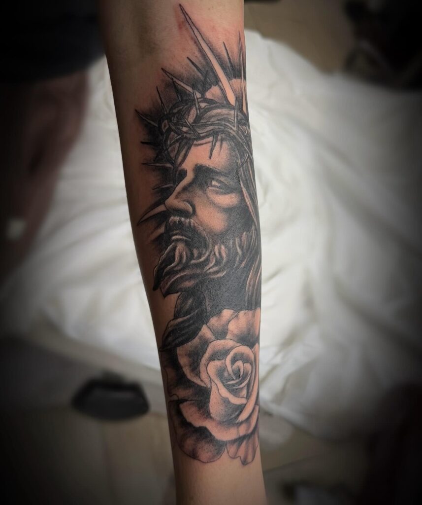 Crowned Jesus and Rose Tattoo Tattoo Design