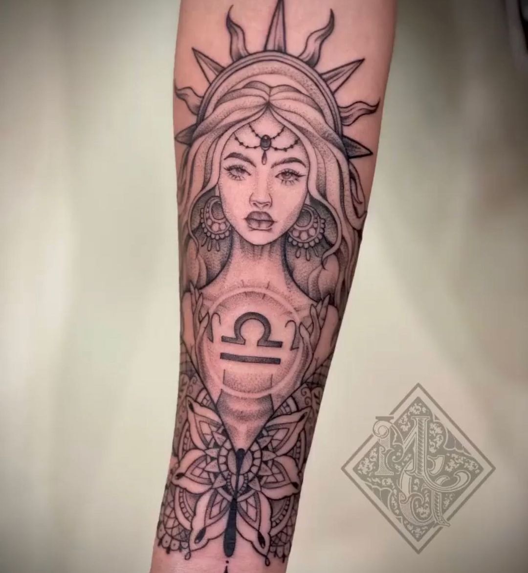 Sword-Spine Scales with Star Tattoo Design