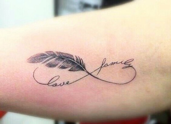 Love Yourself Hug Heart Design Love Tattoo Ideas Tattoo Design