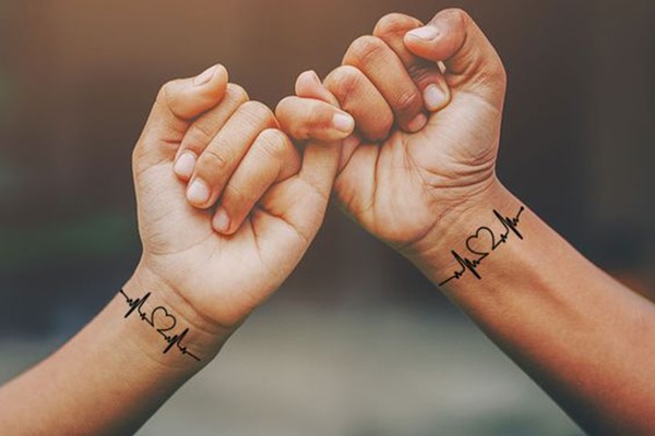 Sketch Style Hug Heart Love Tattoo Ideas Tattoo Design