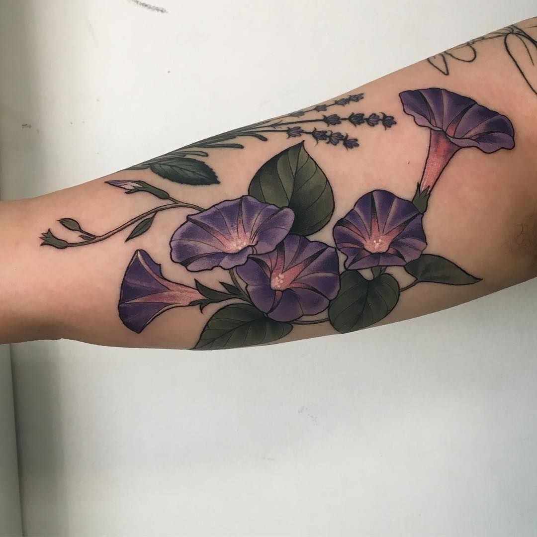 Fine-Line Thigh Vine with Tapered Blooms Tattoo Design