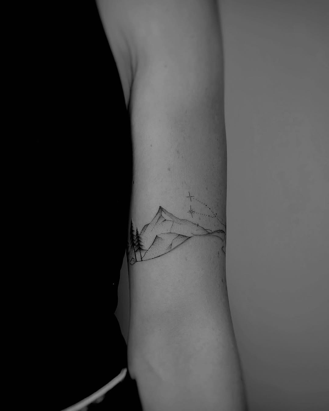 Stunning mountain tattoo with captivating details Tattoo Design