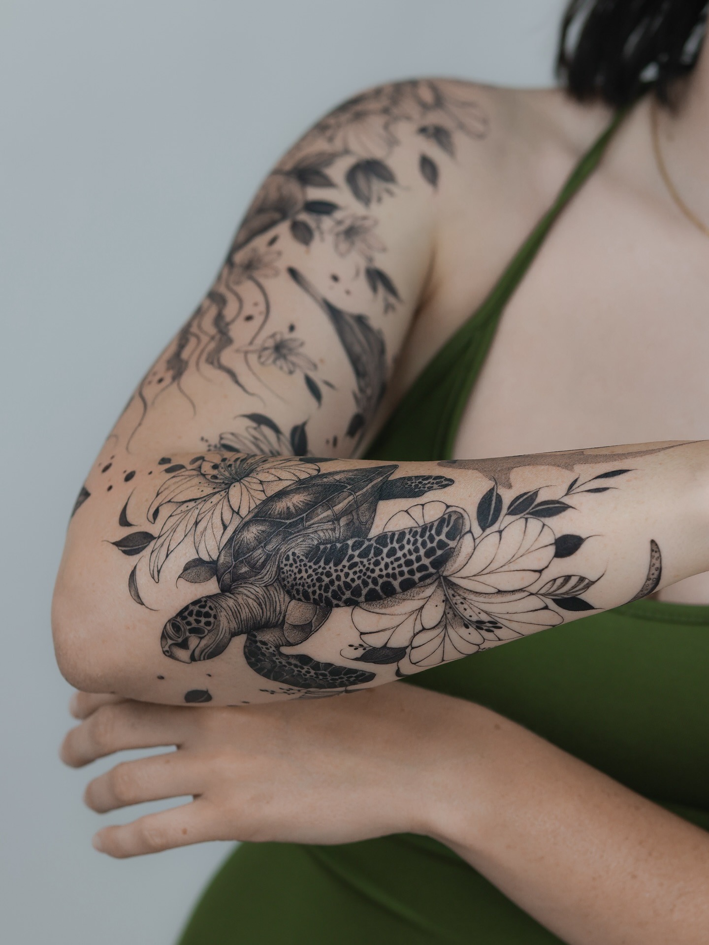 Sea Turtle and Floral Ocean Tattoo Tattoo Design