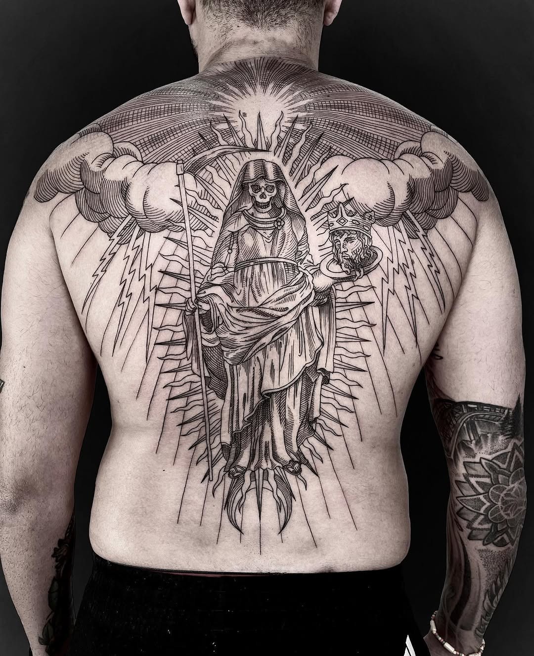 Stunning Santa Muerte Tattoo with Radiant Details Tattoo Design