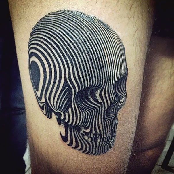 Simple Skull Tattoo on Thigh Tattoo Design