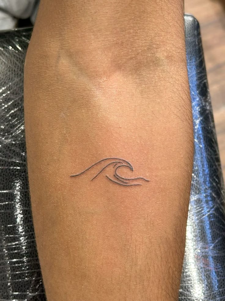 Clean Minimalist Forearm Wave Tattoo Tattoo Design