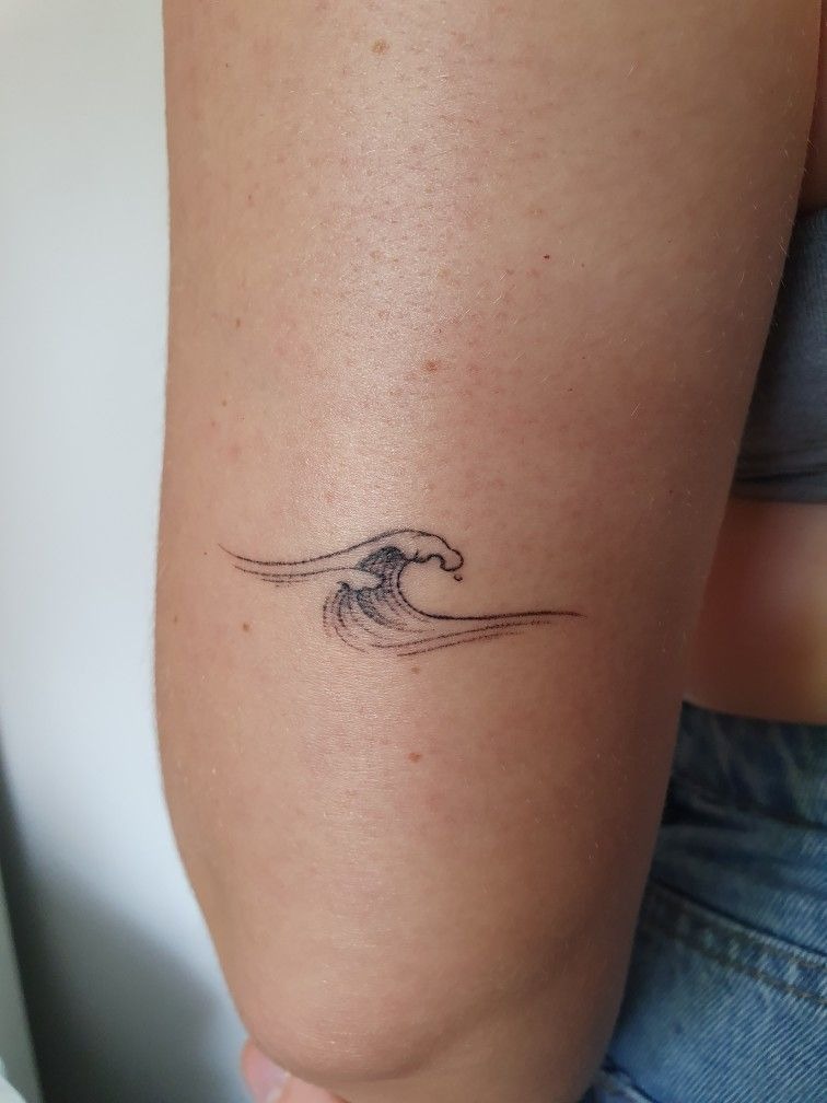 Small Fine Line Wave Tattoo Tattoo Design